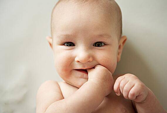 如何判断宝宝包皮过长 宝宝包皮过长怎么办