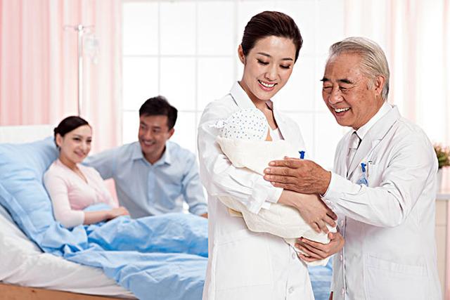 孕妇临产前的征兆有哪些 需要准备什么