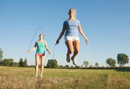 揭秘跳绳的六大好处 健美身材 跳 出来