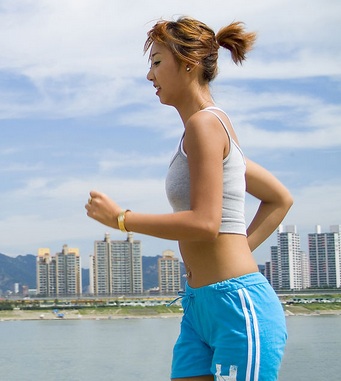 什么运动减肥效果最好 7种运动快速甩 油