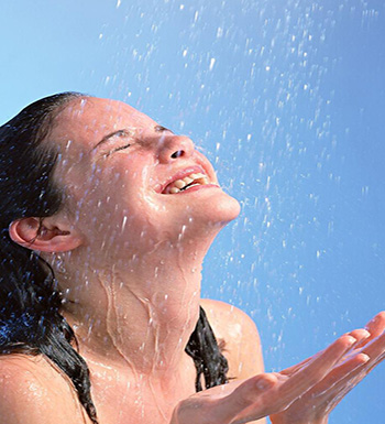 洗澡减肥法  洗澡就能让你全身瘦下来