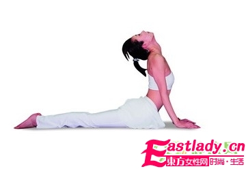 伸展式瑜伽练出热辣身材