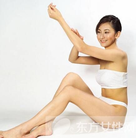 瘦手臂最有效的方法 几招教你甩掉粗手臂
