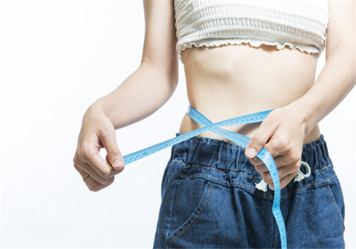 如何才能减小腹  管住嘴迈开腿