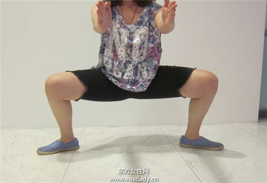 2种美臀瑜珈轻松练出性感翘臀