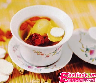 让你前凸后翘的五款丰胸汤