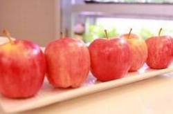 吃苹果有什么好处，减肥助消化！