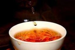 喝红茶的好处和坏处，增进食欲帮助消化！