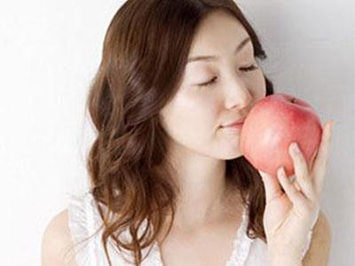 苹果减肥法，吃三天苹果让你瘦一圈