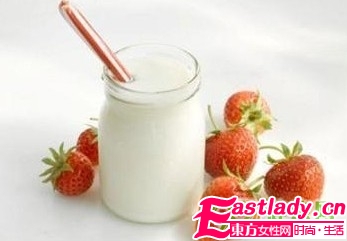 每天喝酸奶让你超速变苗条