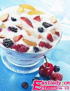 每天喝酸奶让你超速变苗条