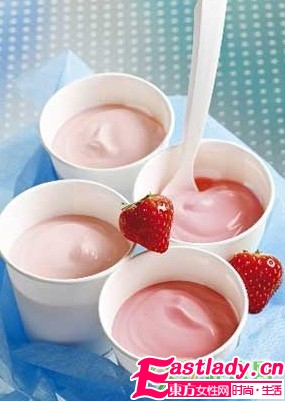 每天喝酸奶让你超速变苗条