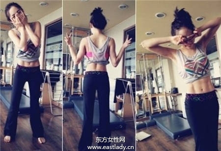 马甲线正妹展露性感结实腹肌