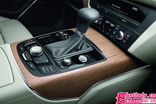 AUDI新A6导入混合动力车型 营造出跑车般动感气息