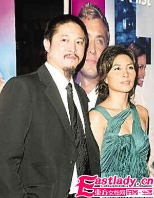 男星也傍大款  盘点爱上女富豪的男明星