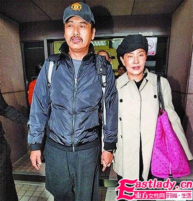 男星也傍大款  盘点爱上女富豪的男明星