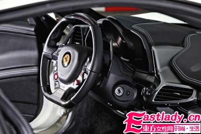 Oaklay法拉利的巅峰对决 小个子演绎漂移绝技