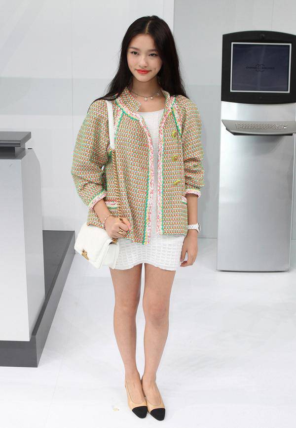 香奈儿双色鞋 舞动着你的魅力