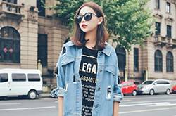 这么搭休闲牛仔衫绝对不烂大街 还有点性感