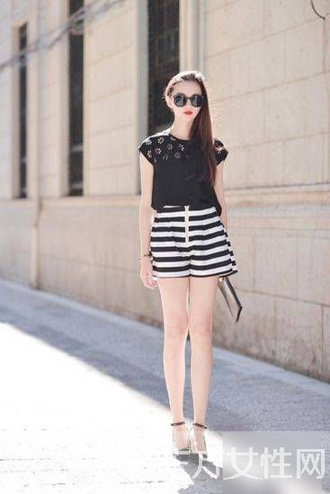 欧美风OL气质穿搭秀 这么一搭尽显摩登小姐风范