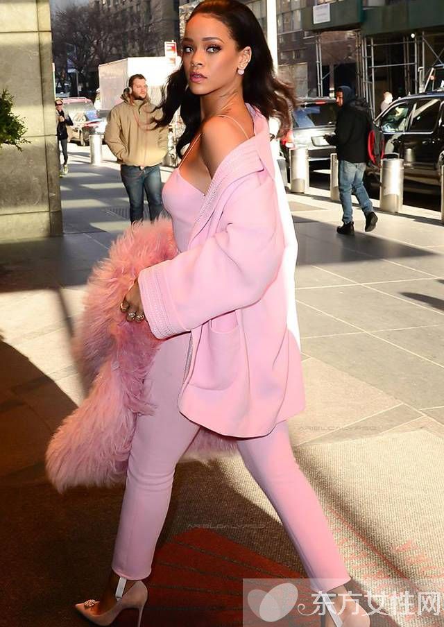 达人健美裤时尚街拍 健美裤居然成了时尚潮流