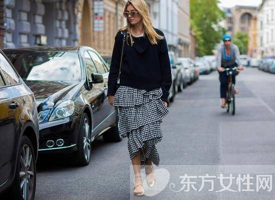 这个春天 少哪件单品都不能少圆领针织衫