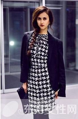 秋冬衣服这么搭 时髦精们的保暖小秘诀