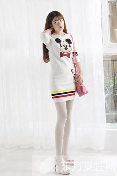 秋季女装时尚混搭风格 上街这么穿回头率老高了