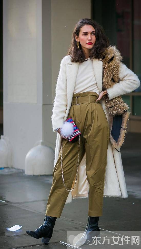 这个春天 少哪件单品都不能少圆领针织衫