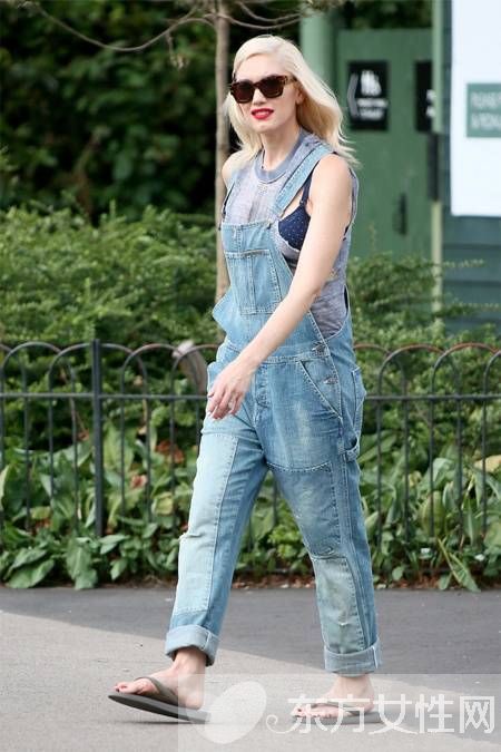 背带裤搭配什么上衣 最好看时尚的搭配方法推荐