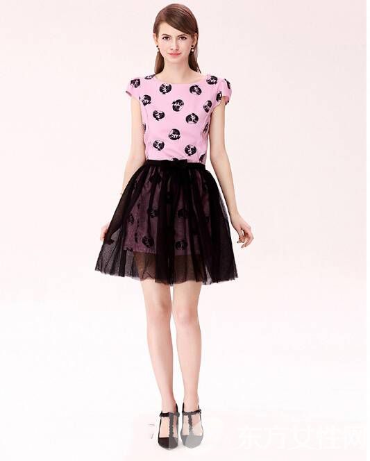 夏日超甜美搭 印花石榴裙穿出无龄感