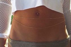 夏日时尚配饰搭配技巧 性感精致的美最吸引眼球