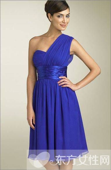 派对达人怎么能少了完美礼服 这么穿一定会成为焦点