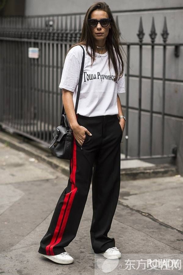 这个秋天轻装上阵 运动裤也能穿的很时髦