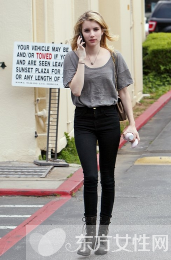 经典牛仔裤时尚搭 这么一搭瞬间提升品味