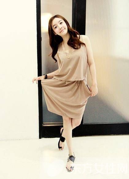 荷叶边连衣裙新款推荐 这样搭配起来巧超美