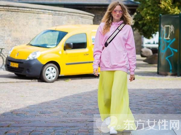 2017哥本哈根时装周 春夏休闲街拍引领时尚前沿