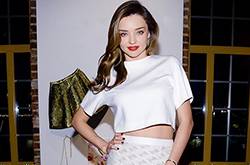 六款半身裙时尚搭配 让你美艳一夏