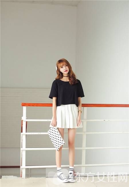 宽松T恤怎么穿好看 5种简单搭配快收藏