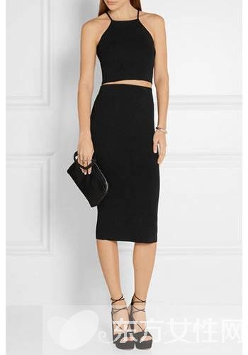 时尚夏装新款吊带背心搭配 这些巧妙的穿法很棒哦