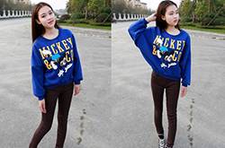 冬季御寒减龄必备单品 卡通卫衣让你卖足萌