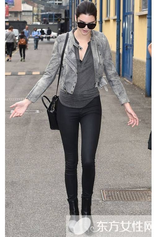 这么搭休闲牛仔衫绝对不烂大街 还有点性感