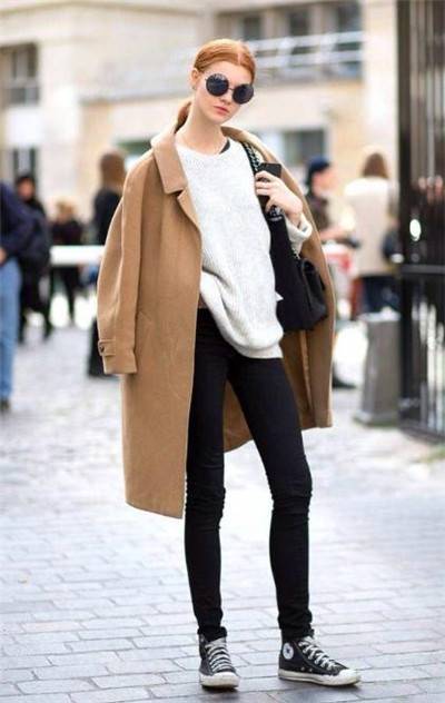 帆布鞋搭配什么裤子好看 这样搭配既时尚又个性