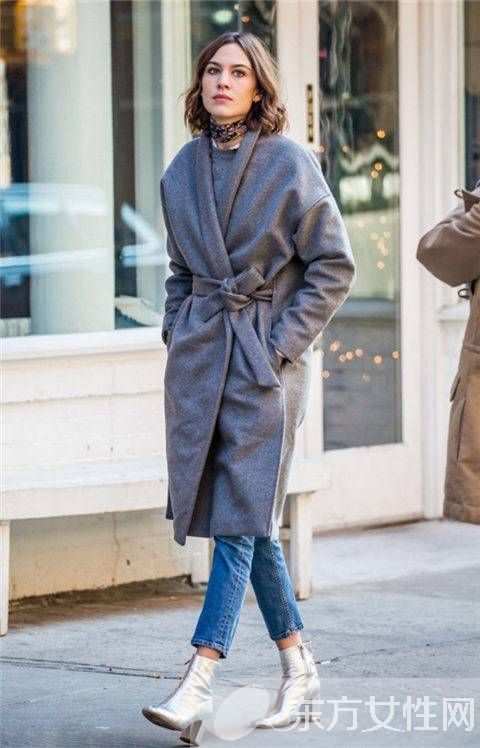 灰色大衣时尚搭配 时髦感不只一点点