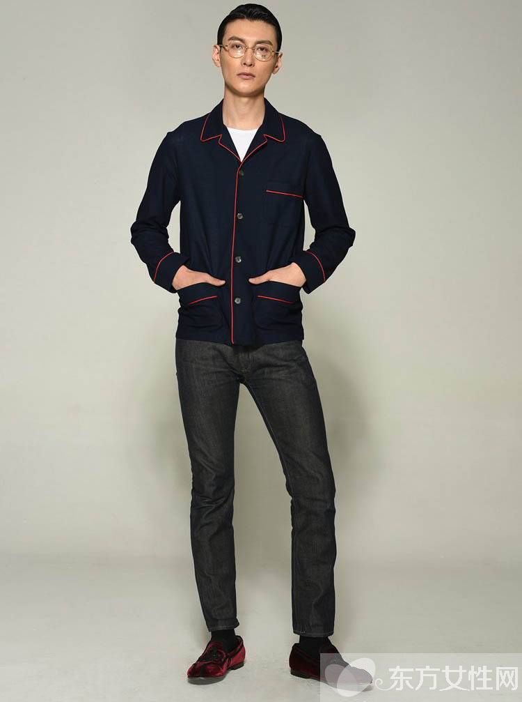 睡衣牛仔裤的巧妙搭配 休闲时尚居然一点都不奇怪