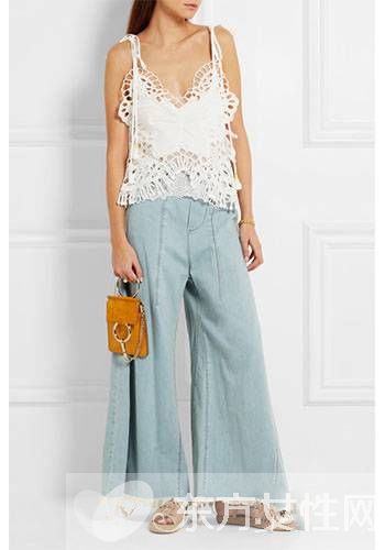 时尚夏装新款吊带背心搭配 这些巧妙的穿法很棒哦