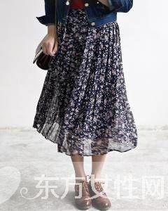 时尚碎花裙巧搭配 4大风格告别单调