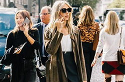 怕显矮 长款外套就该这样穿搭才好看