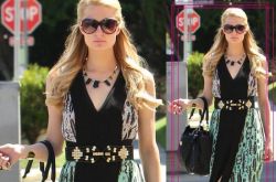 印花长裙怎么搭配更好看 优雅气质就是这么来的