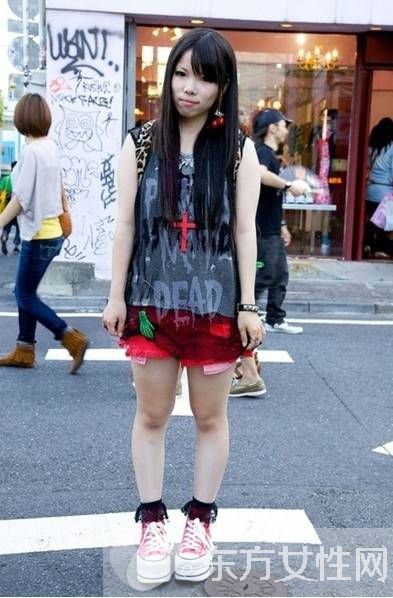 小粗腿女生穿衣搭配 这么穿绝对显高又潮范足